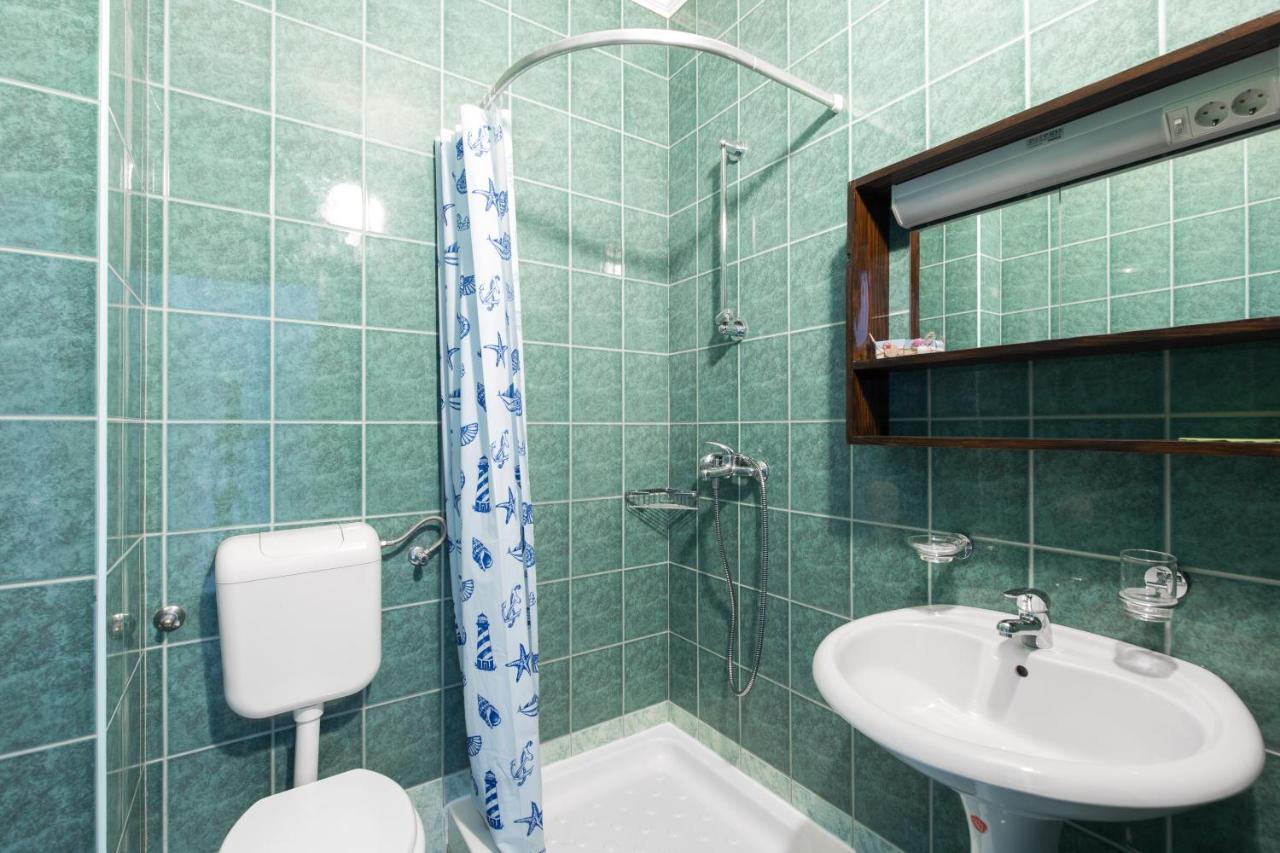 Pape Punat Apartmani I Sobe Dış mekan fotoğraf
