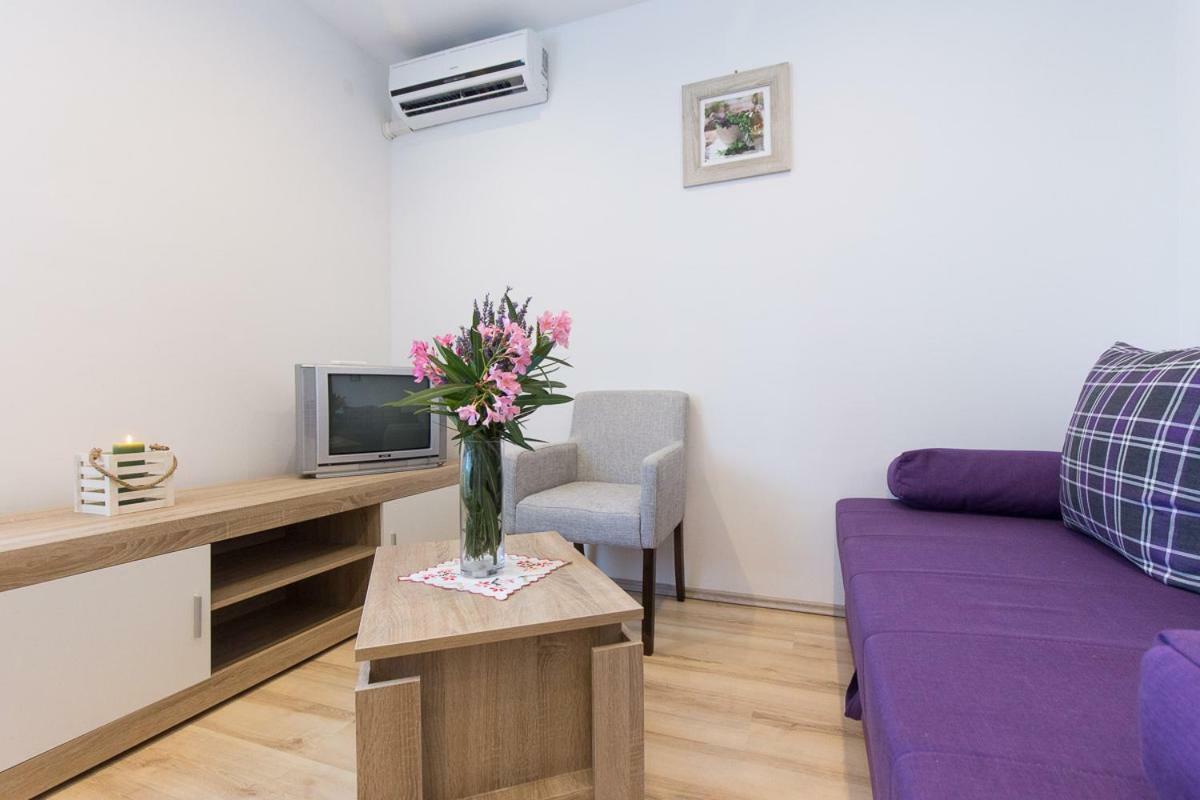 Pape Punat Apartmani I Sobe Dış mekan fotoğraf