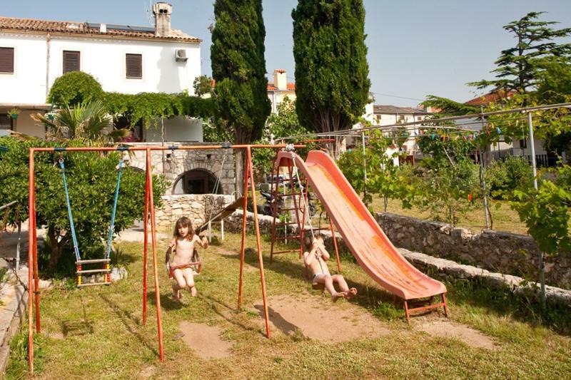 Pape Punat Apartmani I Sobe Dış mekan fotoğraf